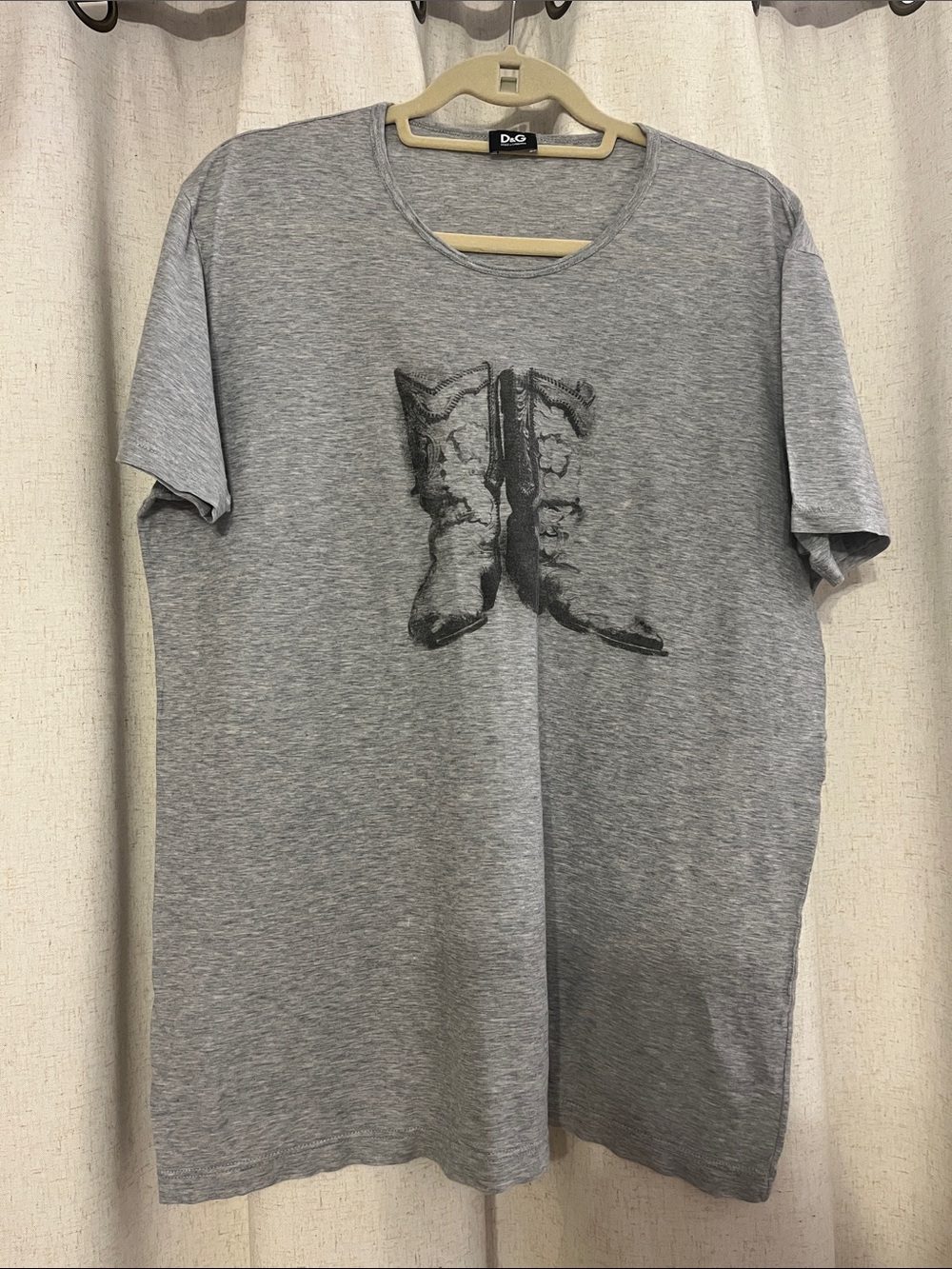 D&G Dolce & Gabbana grey melange t-shirt featuring a graphic cowboy boots size